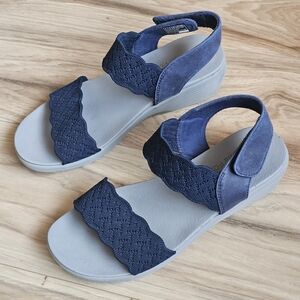 Skechers Luxe Foam Womens Sandals Navy / Gray Size 7